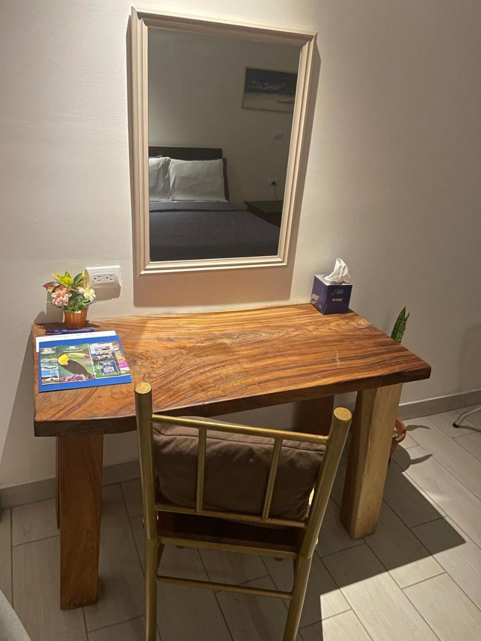 Lop Inn San Jose Aeropuerto - Costa Rica Ciudad Cariari Екстер'єр фото